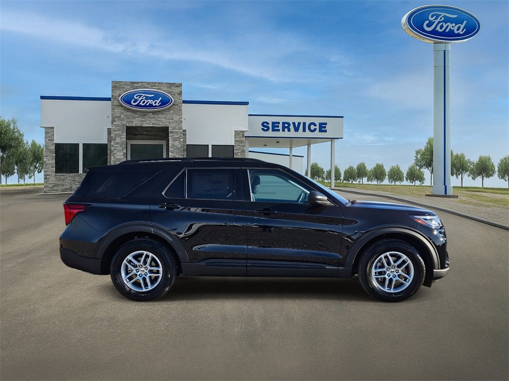 New 2026 Ford Explorer Active image 2