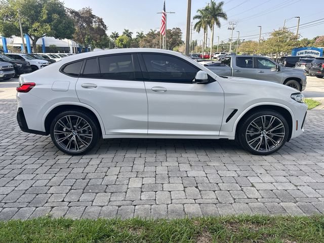 Used 2022 BMW X4 xDrive30i w/ M Sport Package AWD/4WD image 14