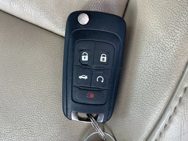 Used 2012 Buick Regal Premium FWD image 13