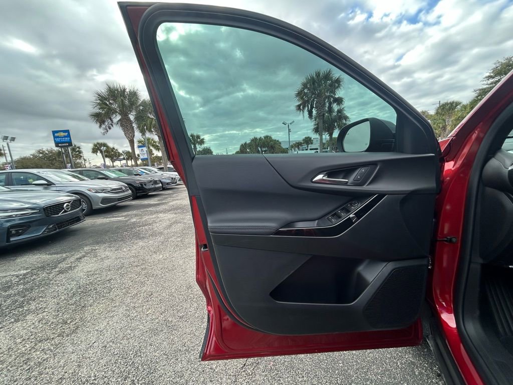 New 2026 Chevrolet Equinox LT w/ Midnight Edition image 29