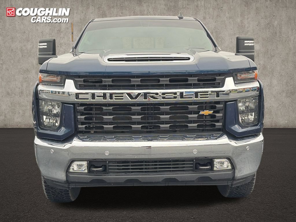 Used 2022 Chevrolet Silverado 3500 LT w/ All Star Edition AWD/4WD image 2