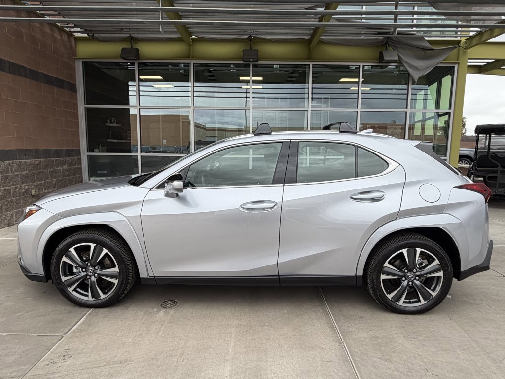Used 2025 Lexus UX 300h AWD w/ Accessory Package (Z1) image 7