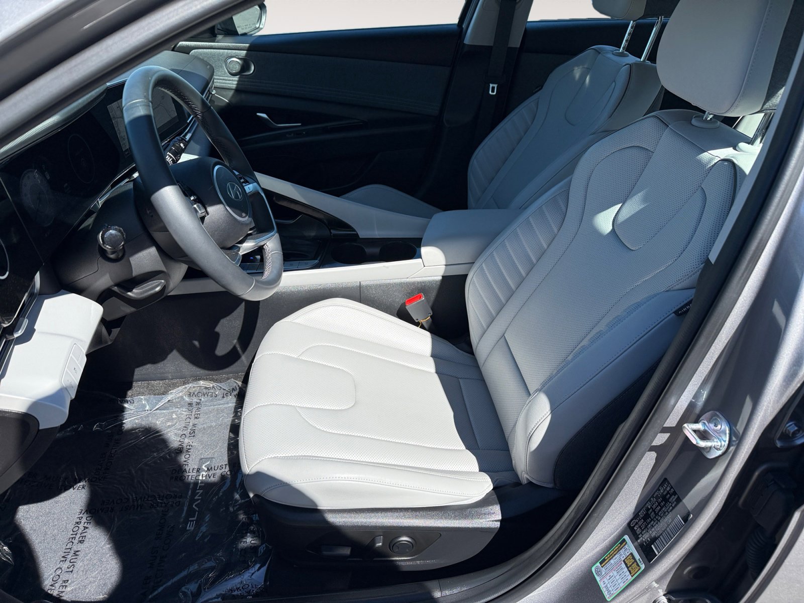 Certified 2025 Hyundai Elantra Limited image 10