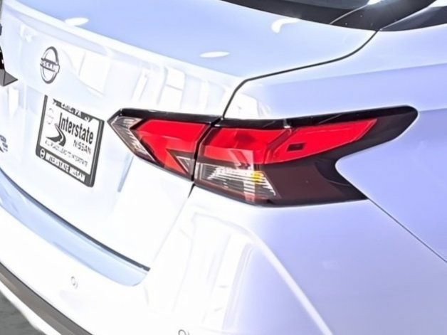 Used 2025 Nissan Versa SV w/ Trunk Package FWD image 13