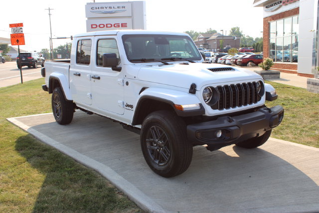 New 2026 Jeep Gladiator Sport AWD/4WD image 4
