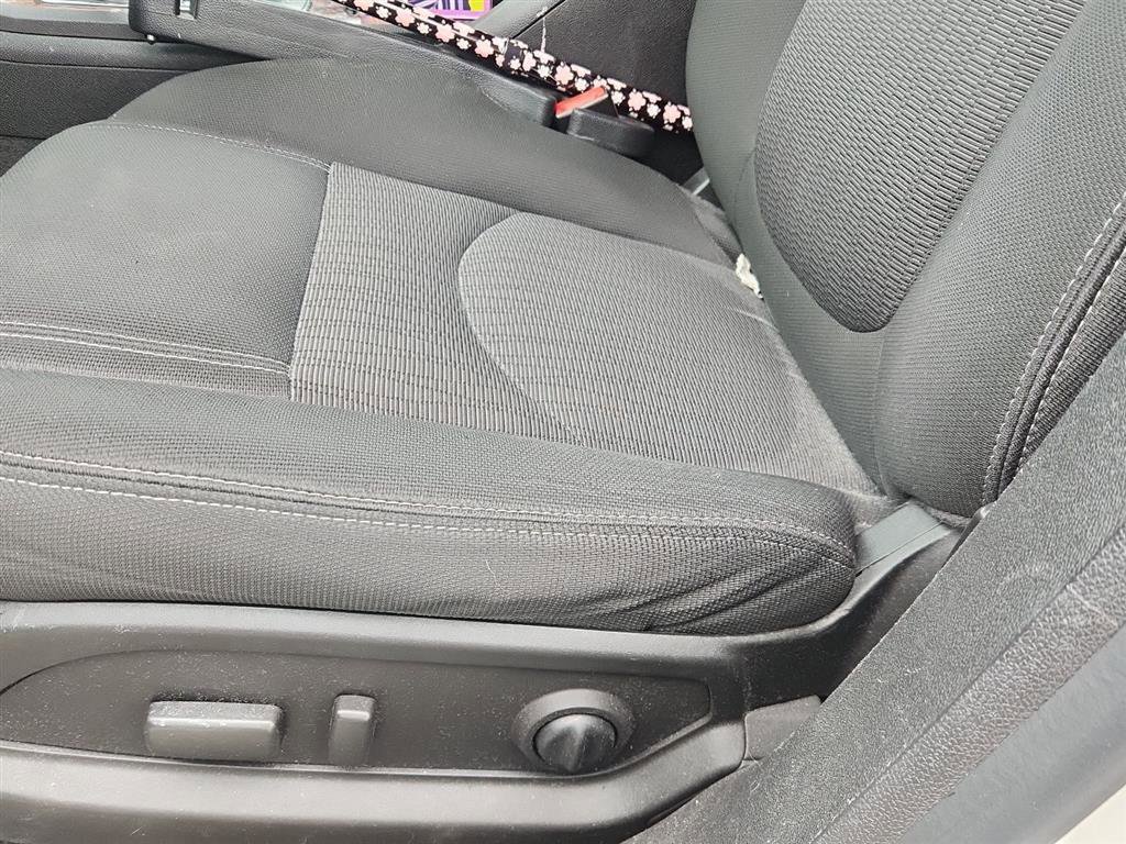 Used 2013 Chevrolet Traverse LT image 12