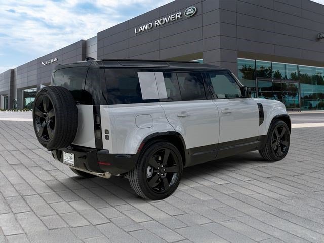 New 2026 Land Rover Defender 110 X-Dynamic SE AWD/4WD image 5