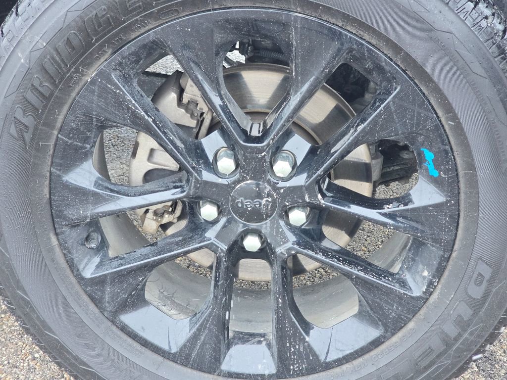 Used 2022 Jeep Wrangler Unlimited Sahara image 10