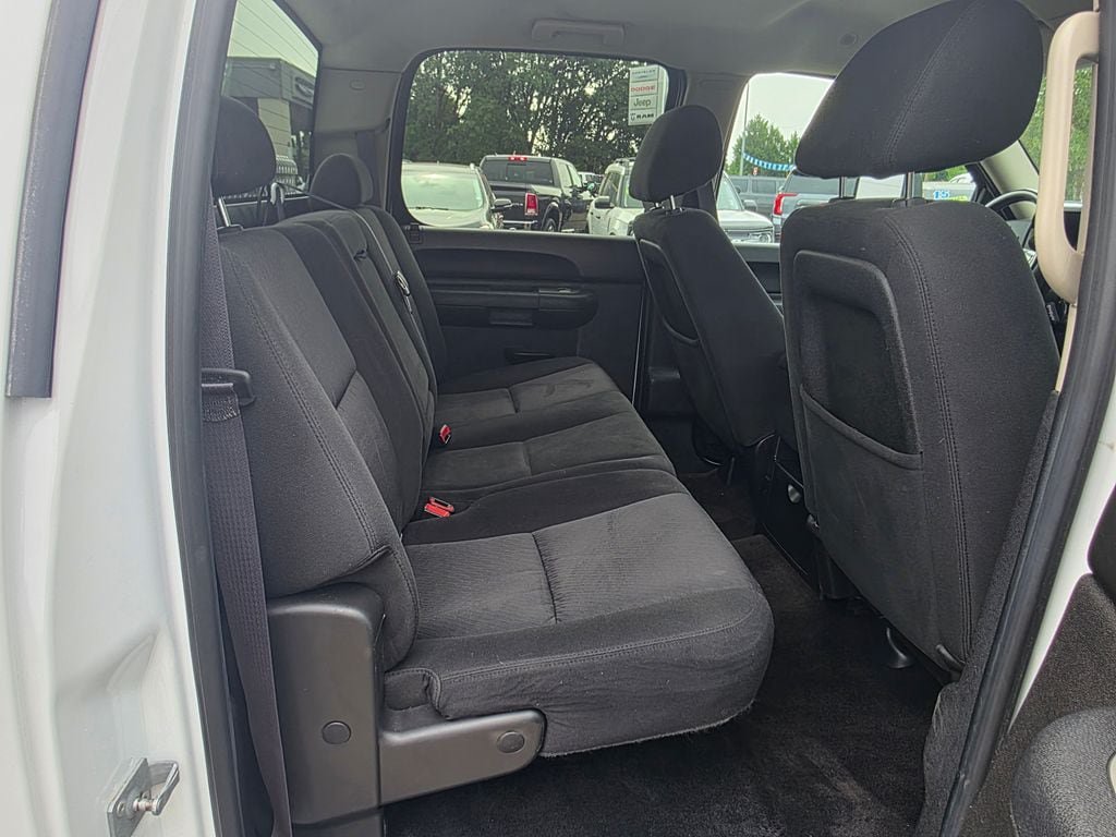 Used 2011 Chevrolet Silverado 1500 LT w/ All-Star Edition AWD/4WD image 19