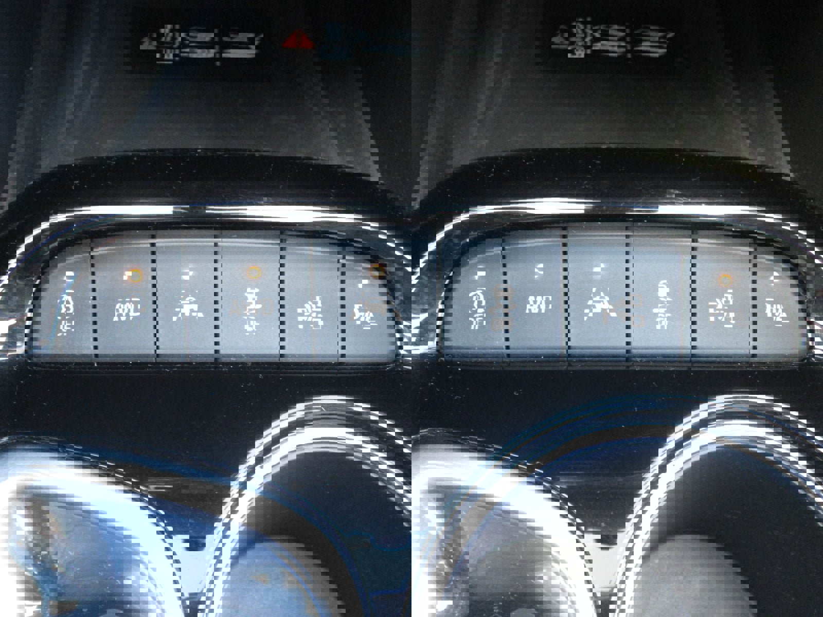 Used 2020 Buick Encore GX Essence w/ Experience Buick Package image 27