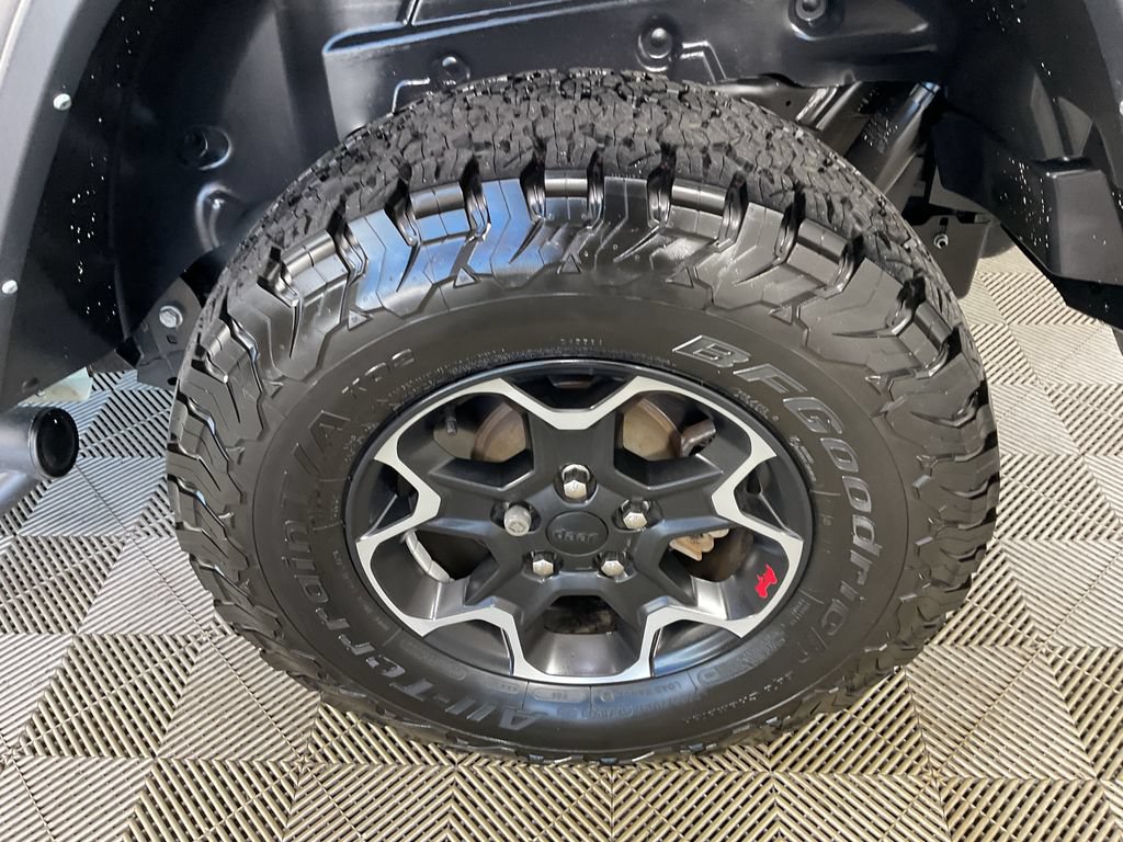 Used 2023 Jeep Wrangler Unlimited Rubicon w/ Cold Weather Group AWD/4WD image 6