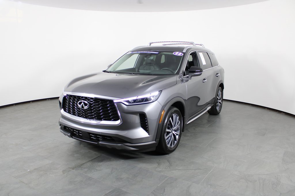Used 2023 INFINITI QX60 Sensory w/ Cargo Package image 2