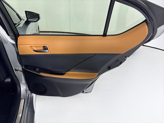 Certified 2025 Lexus IS 300 F Sport image 27