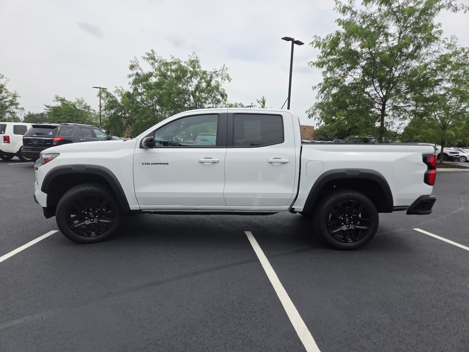 Used 2024 Chevrolet Colorado Z71 w/ Z71 Convenience Package 2 AWD/4WD image 19