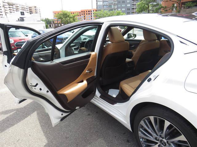 Used 2021 Lexus ES 350 w/ Premium Package FWD image 23