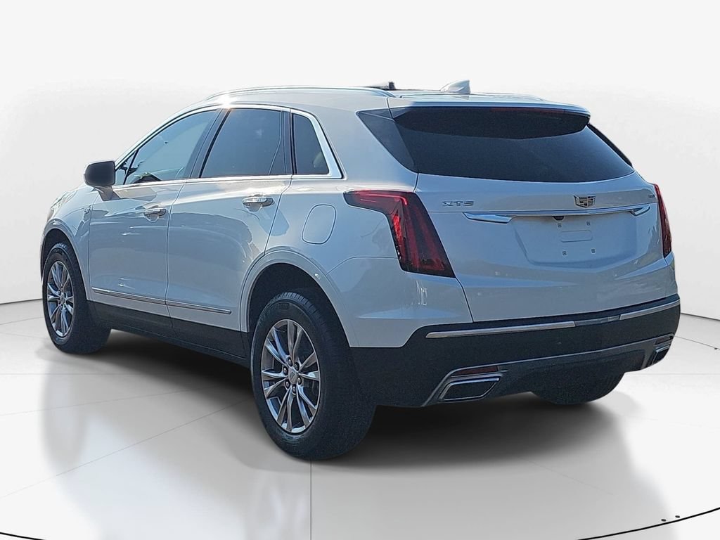 Used 2022 Cadillac XT5 Premium Luxury w/ LPO, Floor Liner Package FWD image 8