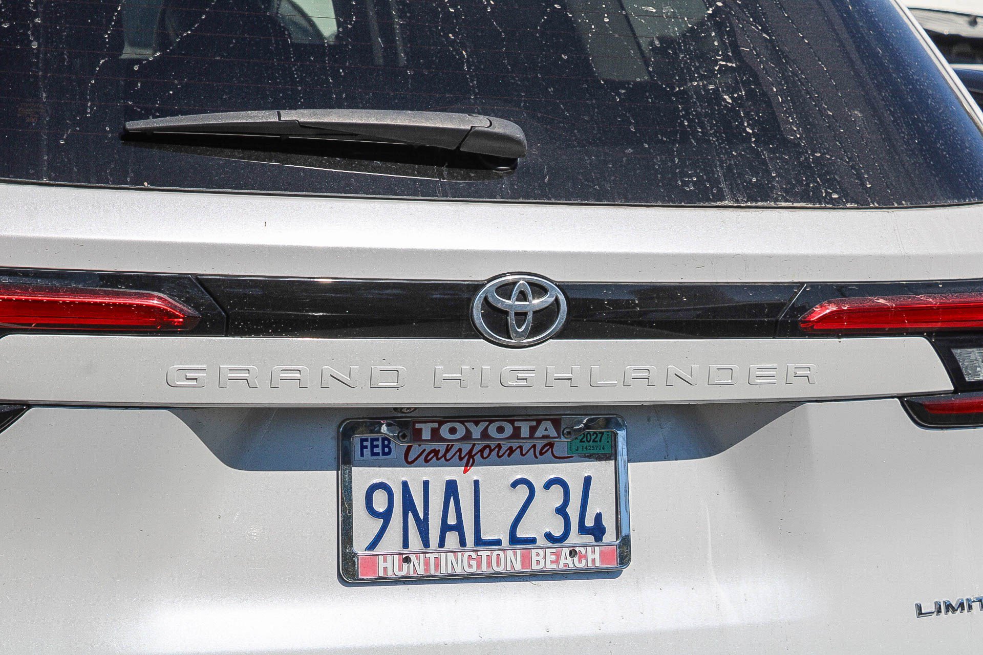 Used 2024 Toyota Grand Highlander AWD image 11