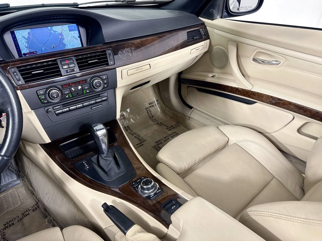 Used 2010 BMW 328i Convertible RWD image 26