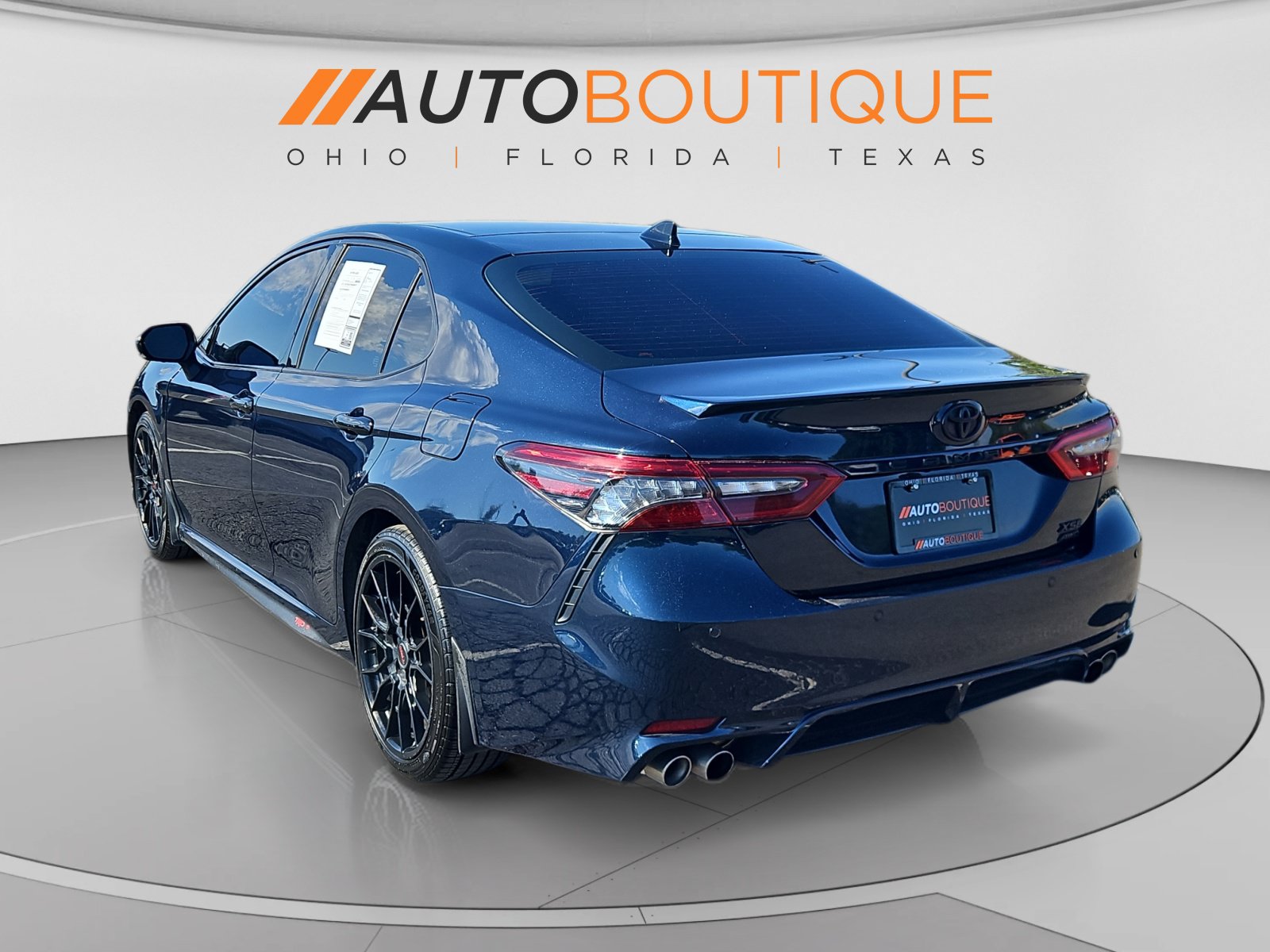 Used 2021 Toyota Camry XSE w/ Navigation Package AWD/4WD image 3