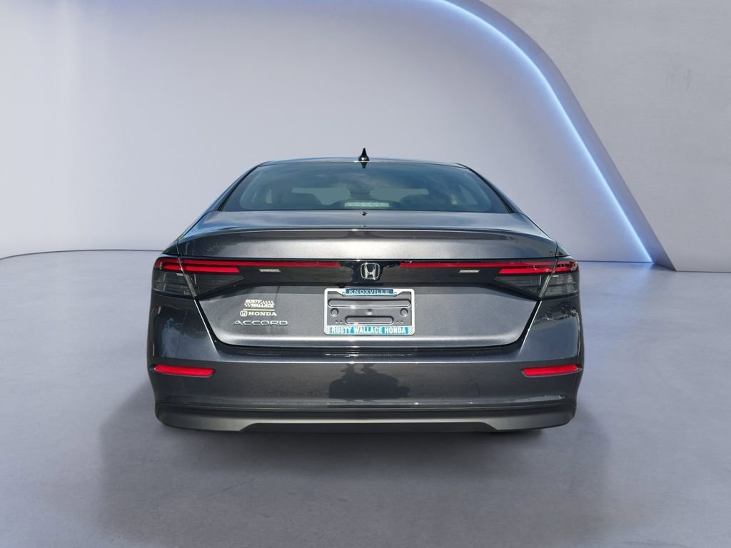 Certified 2025 Honda Accord SE image 4