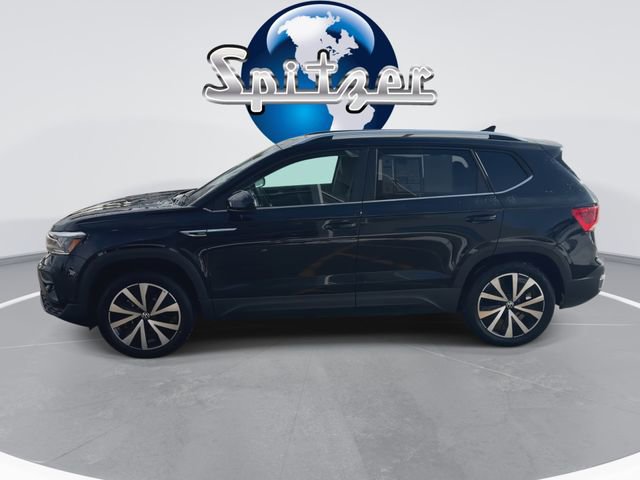 Used 2023 Volkswagen Taos SE w/ Panoramic Sunroof Package image 10