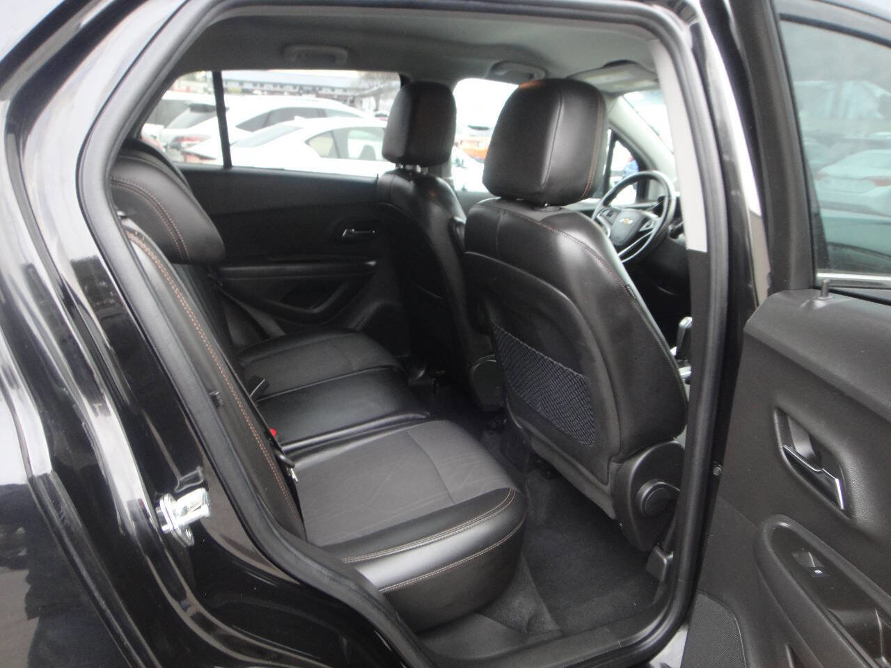 Used 2019 Chevrolet Trax LT w/ LT Convenience Package image 11