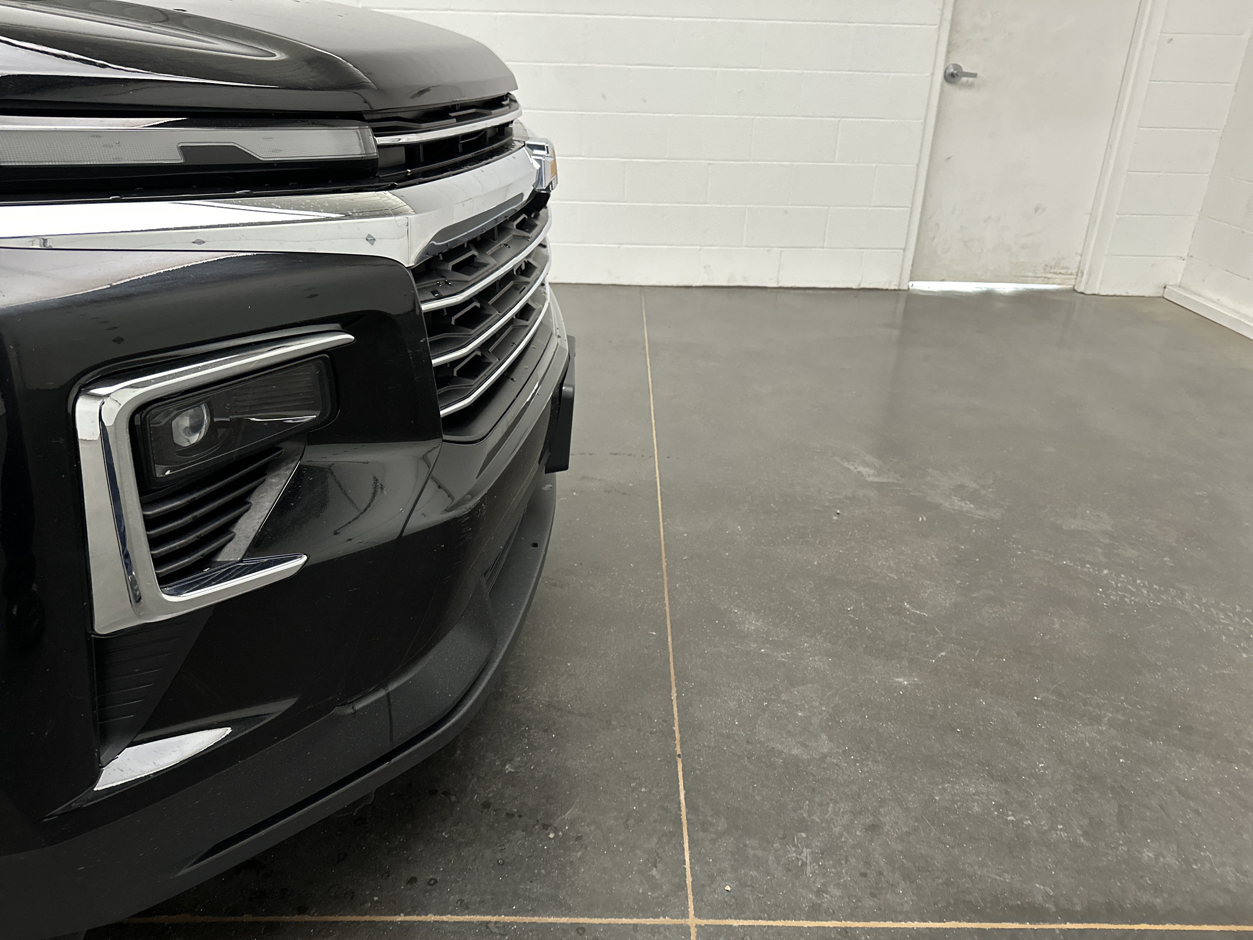 Used 2025 Chevrolet Traverse LT AWD/4WD image 2