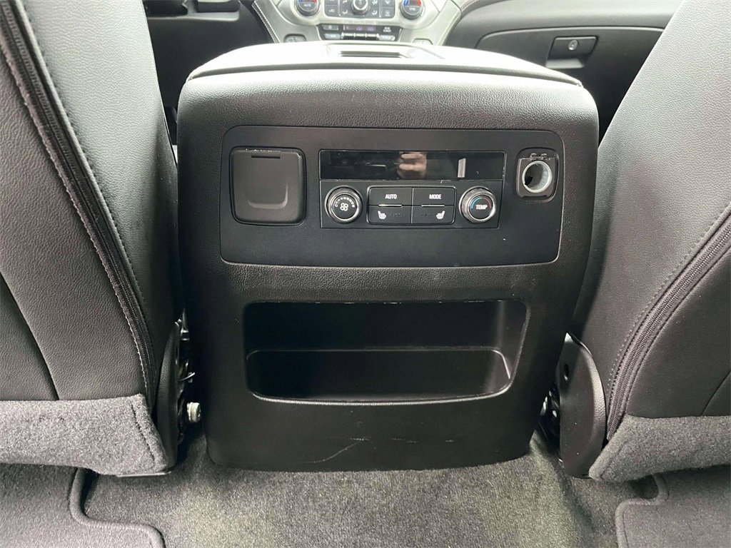 Used 2018 GMC Yukon SLT w/ HD Trailering Package image 14