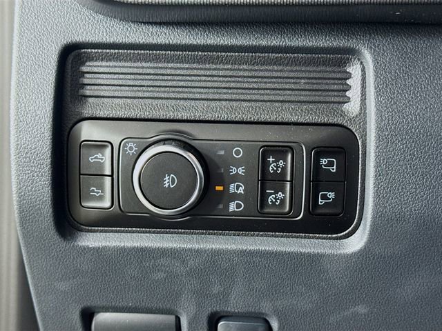 New 2025 Ford F450 Platinum w/ FX4 Off-Road Package image 10