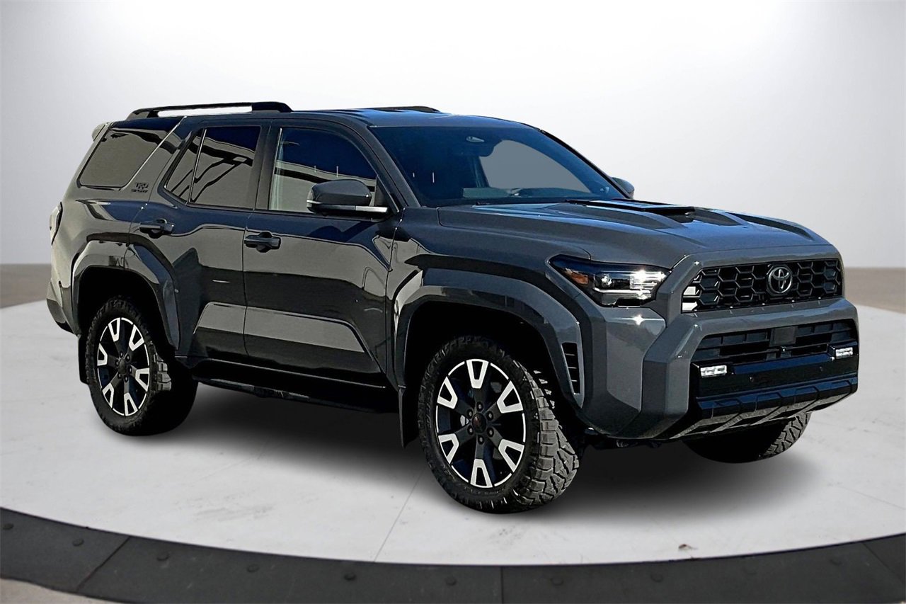 Used 2025 Toyota 4Runner TRD Sport image 2