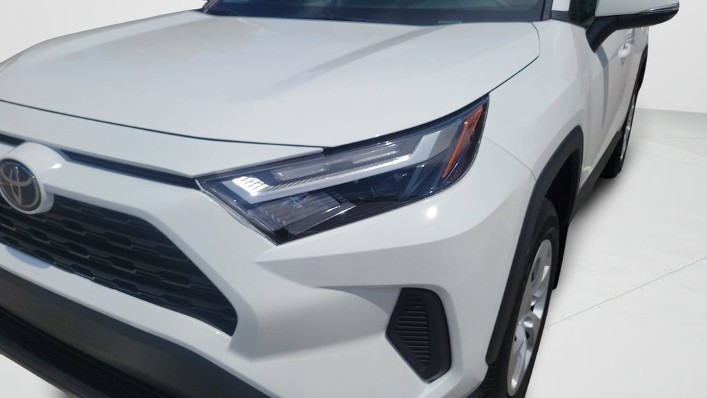 Certified 2025 Toyota RAV4 LE FWD image 23