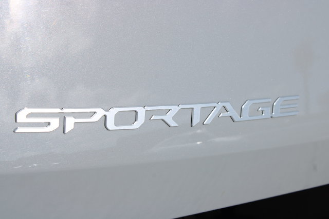 Used 2023 Kia Sportage SX AWD/4WD image 8
