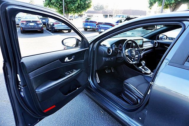 Used 2022 Kia Forte GT-Line w/ GT-Line Premium Package image 37