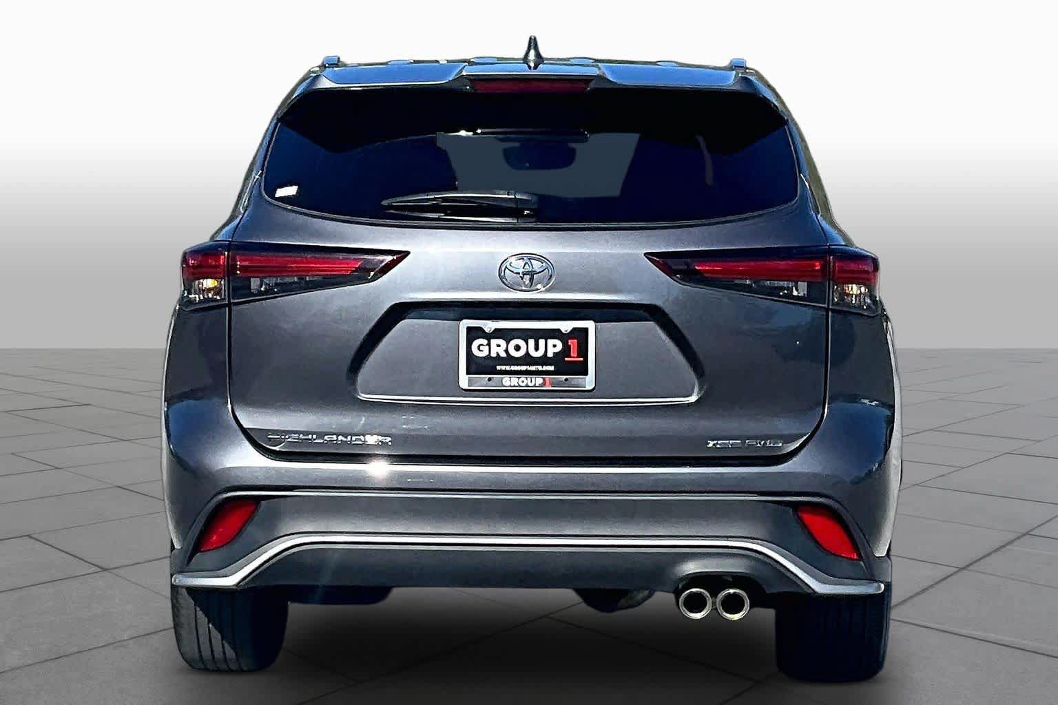 Used 2025 Toyota Highlander XSE AWD/4WD image 5