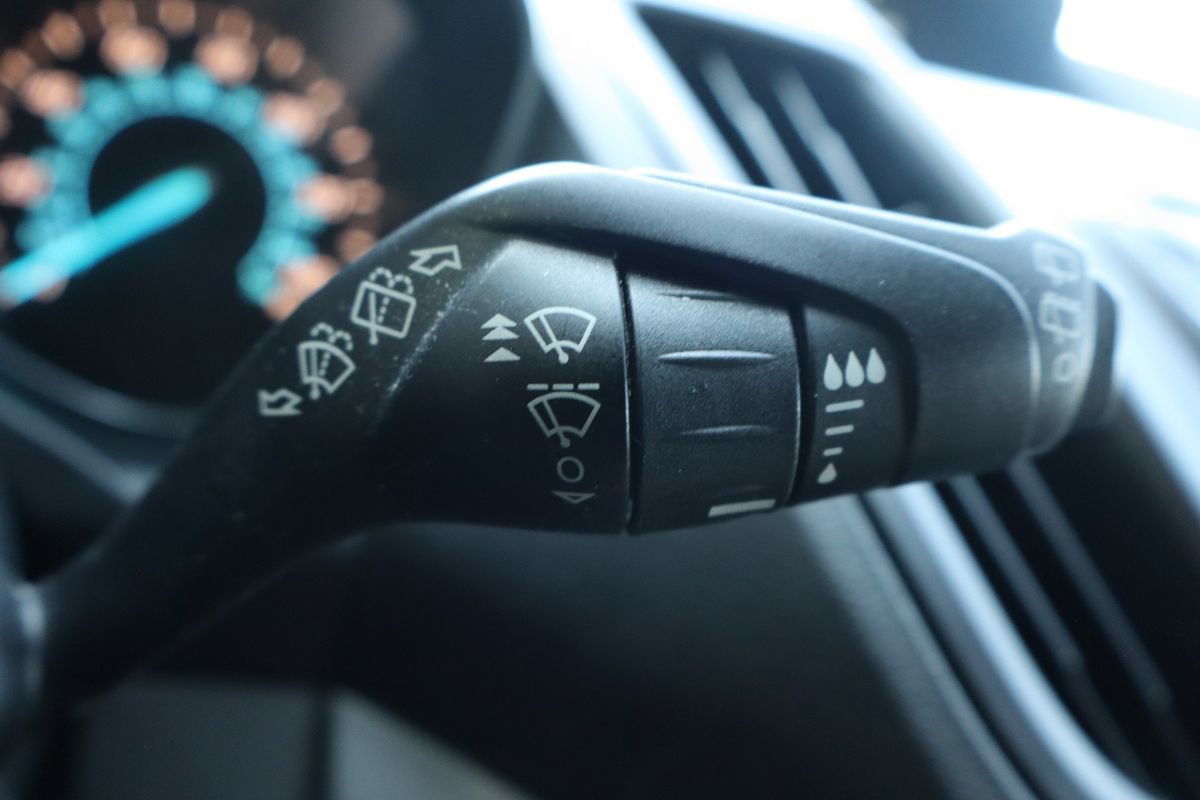 Used 2016 Ford Escape SE FWD image 32
