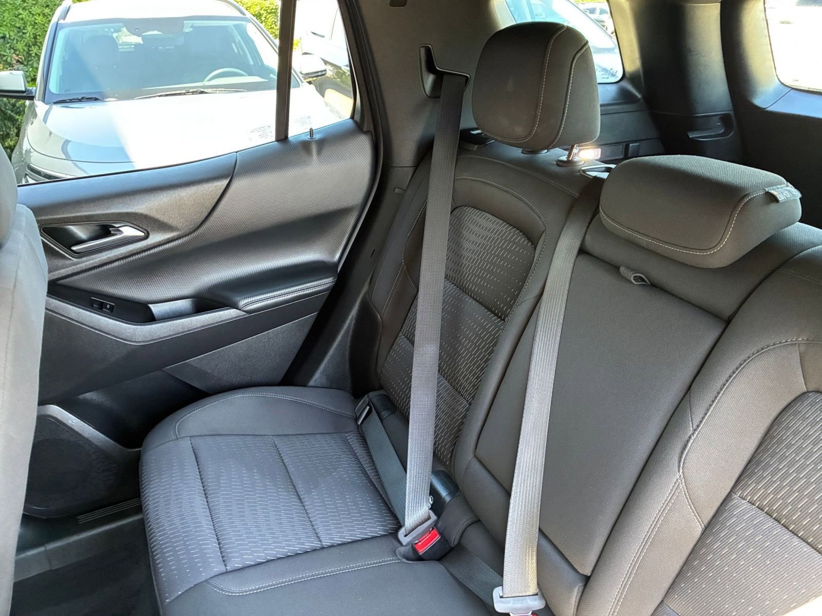 Used 2025 Chevrolet Equinox LT AWD/4WD image 39
