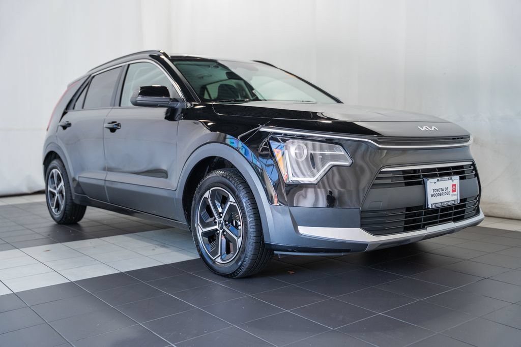 Used 2024 Kia Niro LX FWD image 1