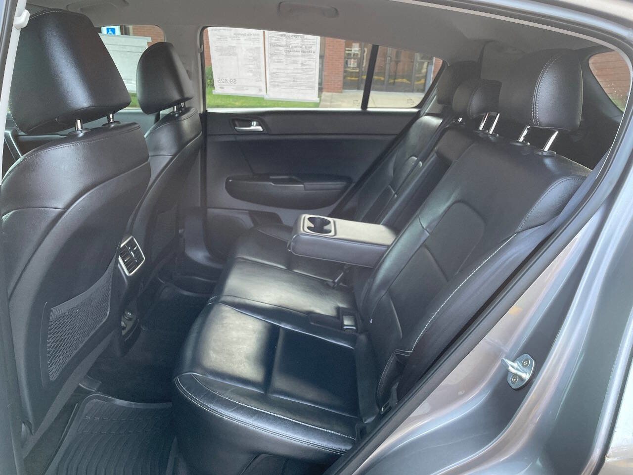 Used 2017 Kia Sportage EX image 28