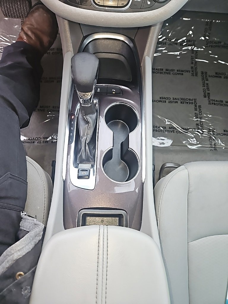 Used 2024 Chevrolet Malibu LT image 19