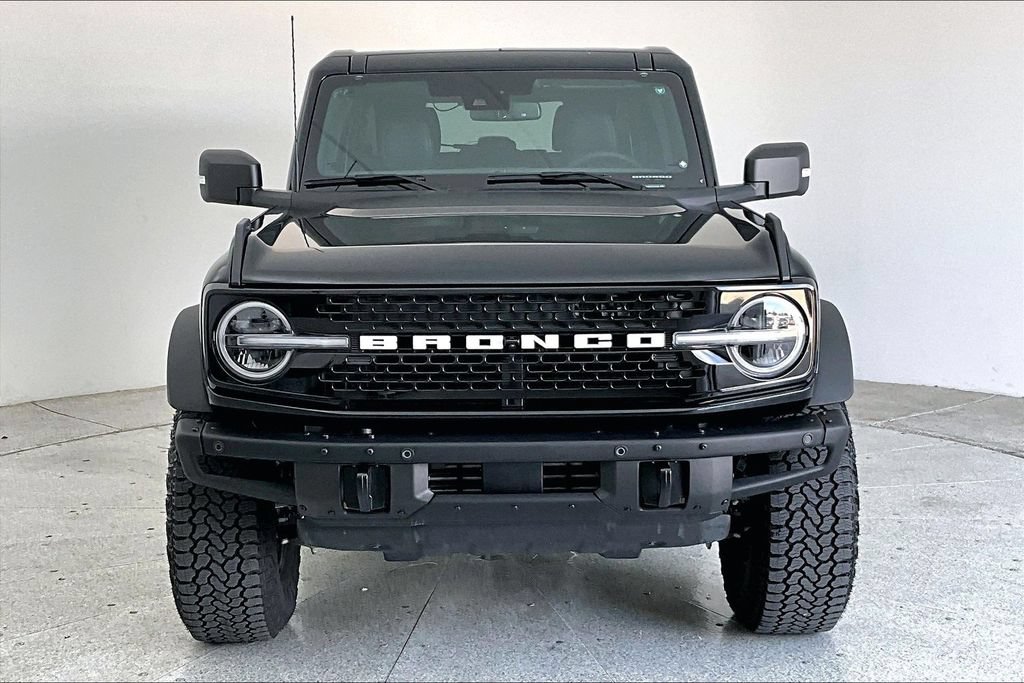 Used 2025 Ford Bronco Badlands AWD/4WD image 3