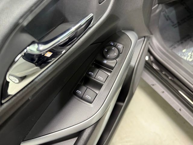 New 2026 Chevrolet Trax LS w/ LS Convenience Package FWD image 11