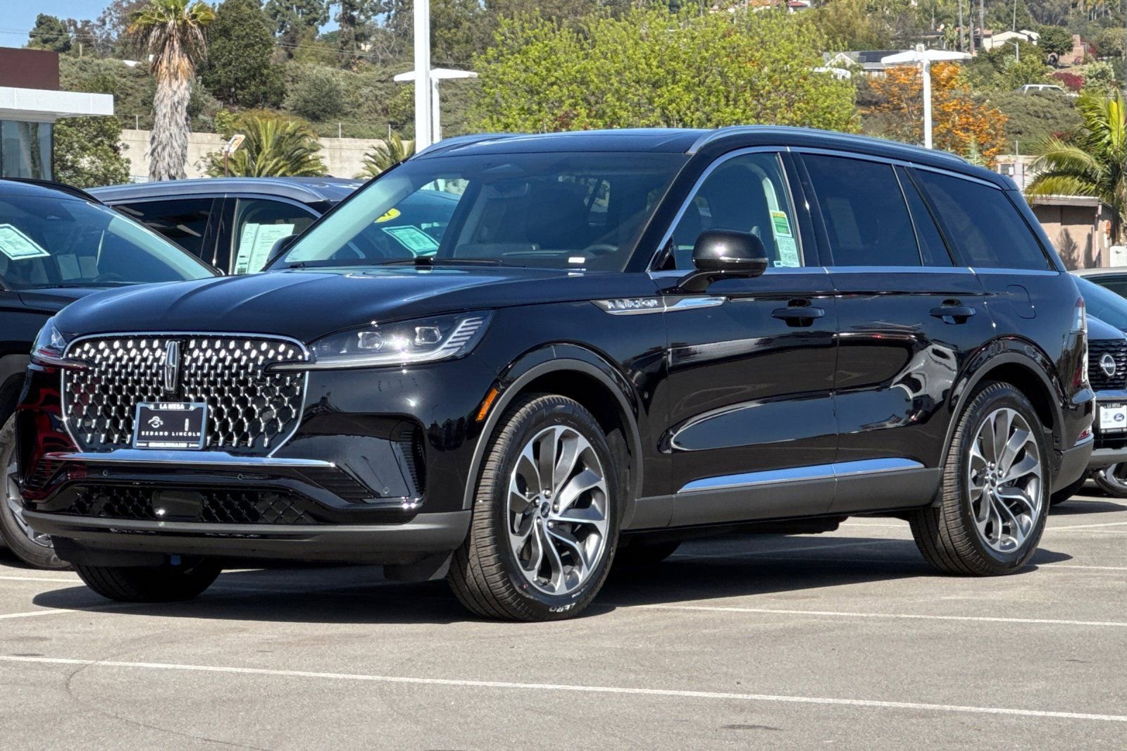New 2025 Lincoln Aviator Reserve w/ Luxury Package image 7