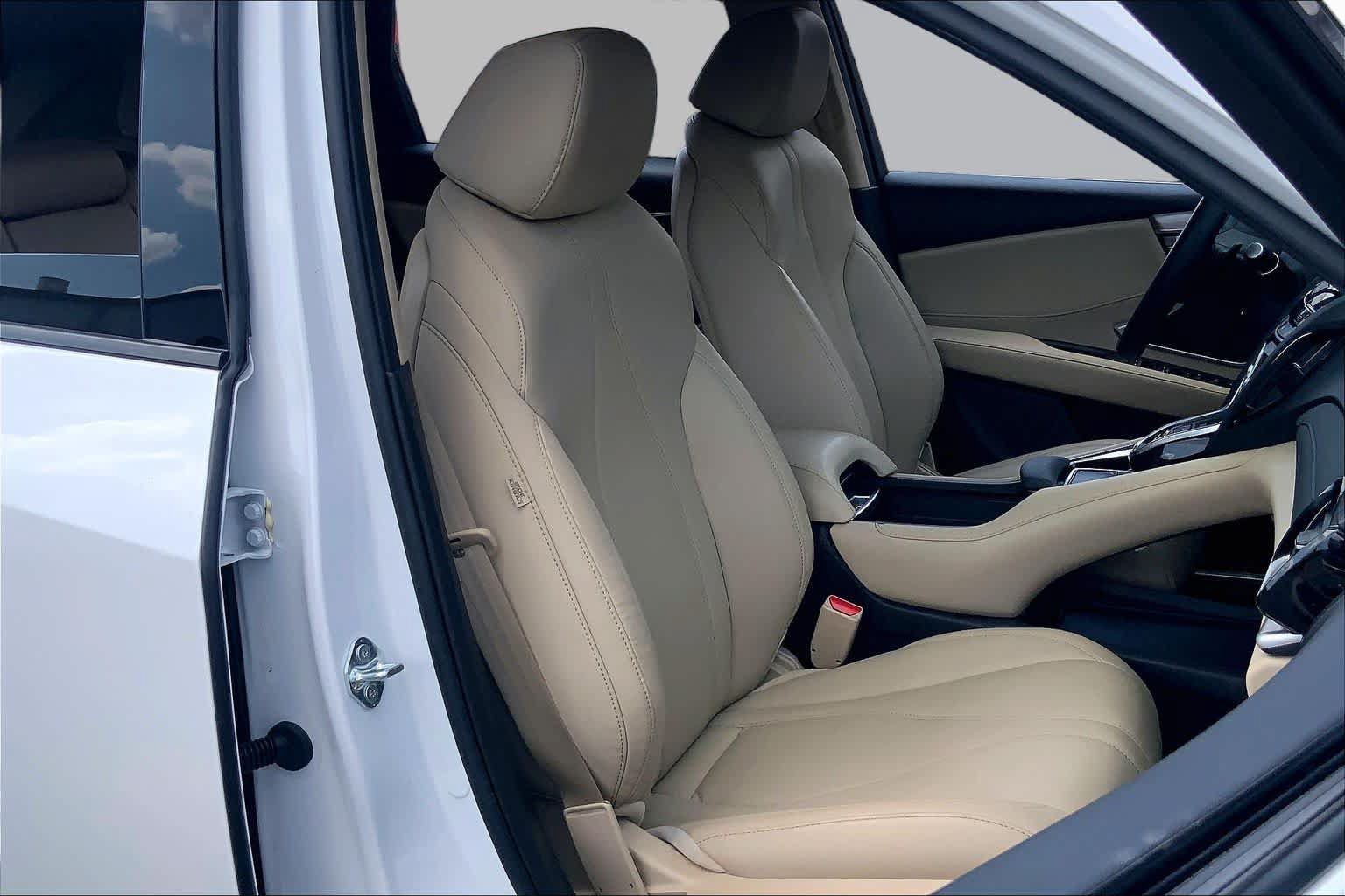 Used 2024 Acura RDX SH-AWD image 8