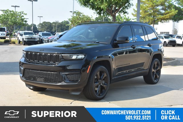 Used 2023 Jeep Grand Cherokee Altitude