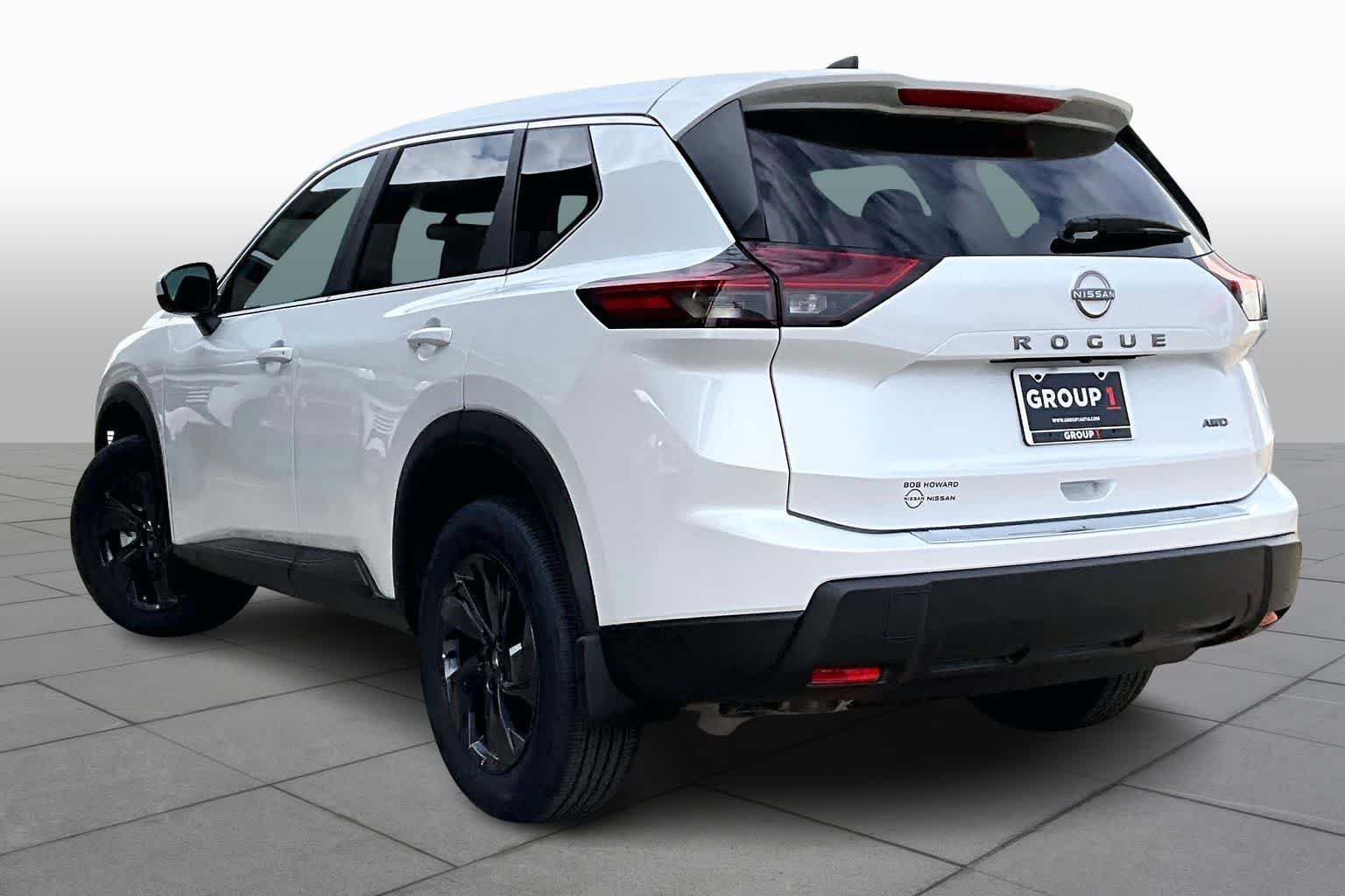 New 2026 Nissan Rogue SV FWD image 11