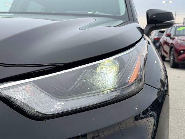 Used 2023 Toyota Highlander XLE image 10