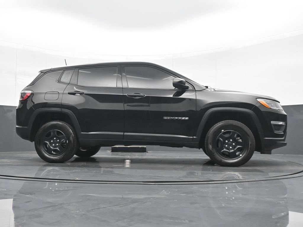 Used 2021 Jeep Compass Sport image 22