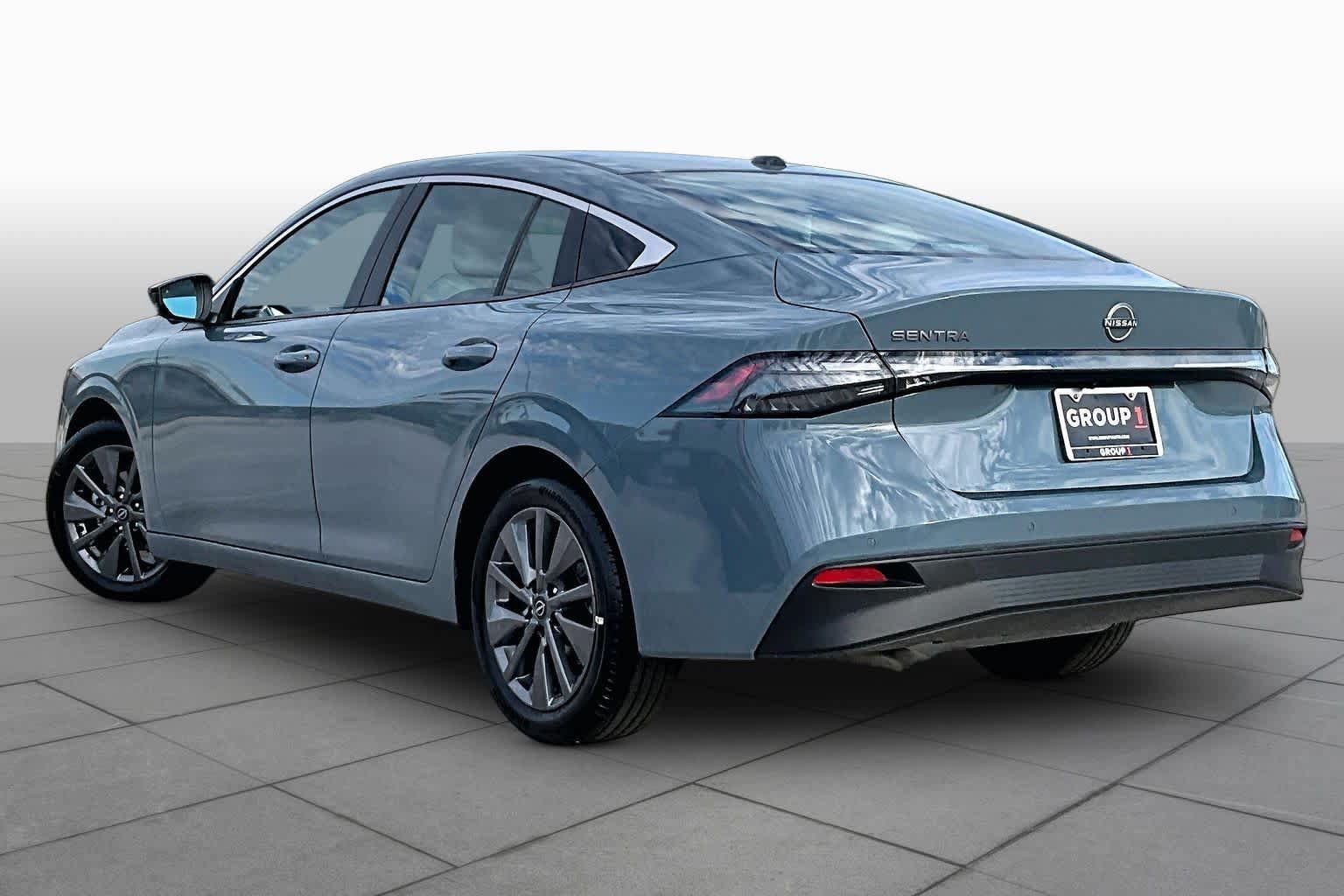 New 2027 Nissan Sentra SL FWD image 12