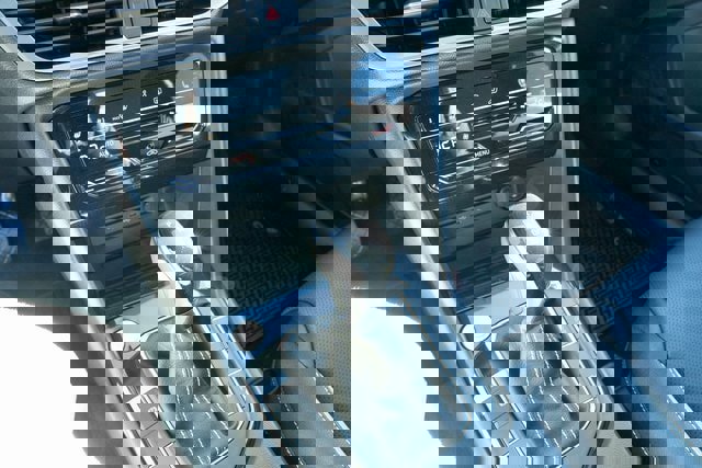 New 2026 Volkswagen Taos SEL image 20