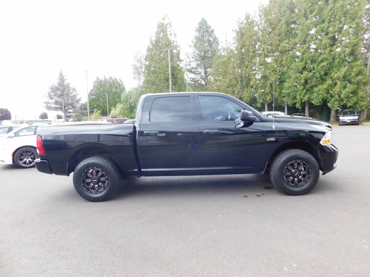 Used 2012 RAM 1500 Express w/ ST Popular Equipment Group AWD/4WD image 20